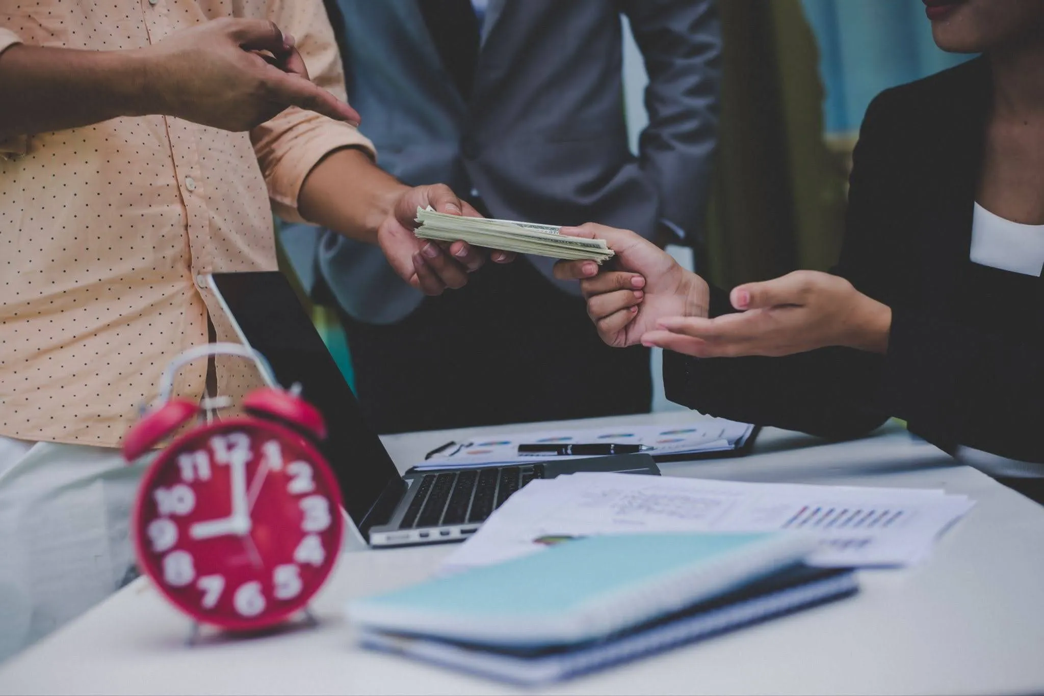 How Much Is the Average Singapore Helper Salary for a First Timer?