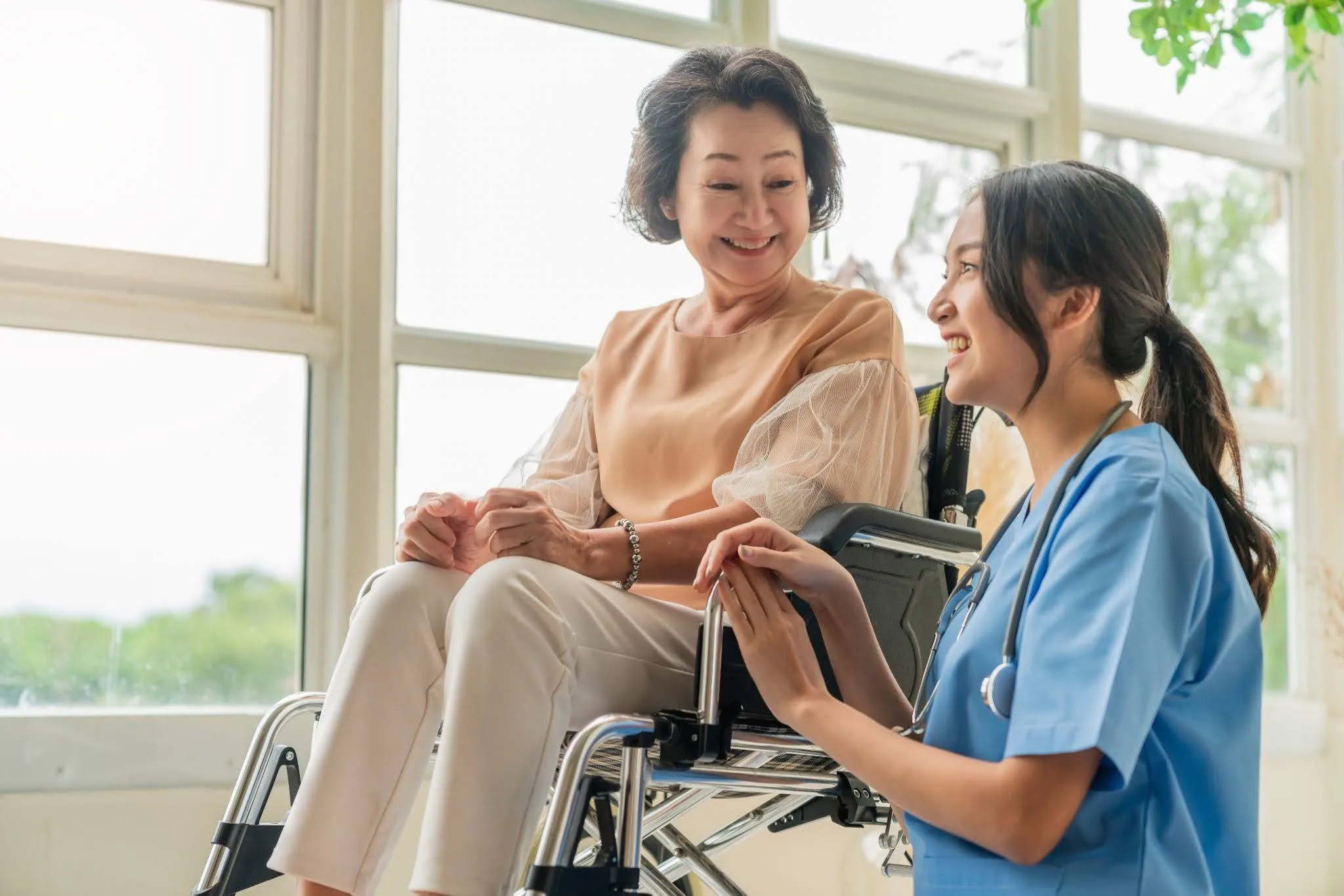 How To Take Care Of The Elderly With Dementia At Home