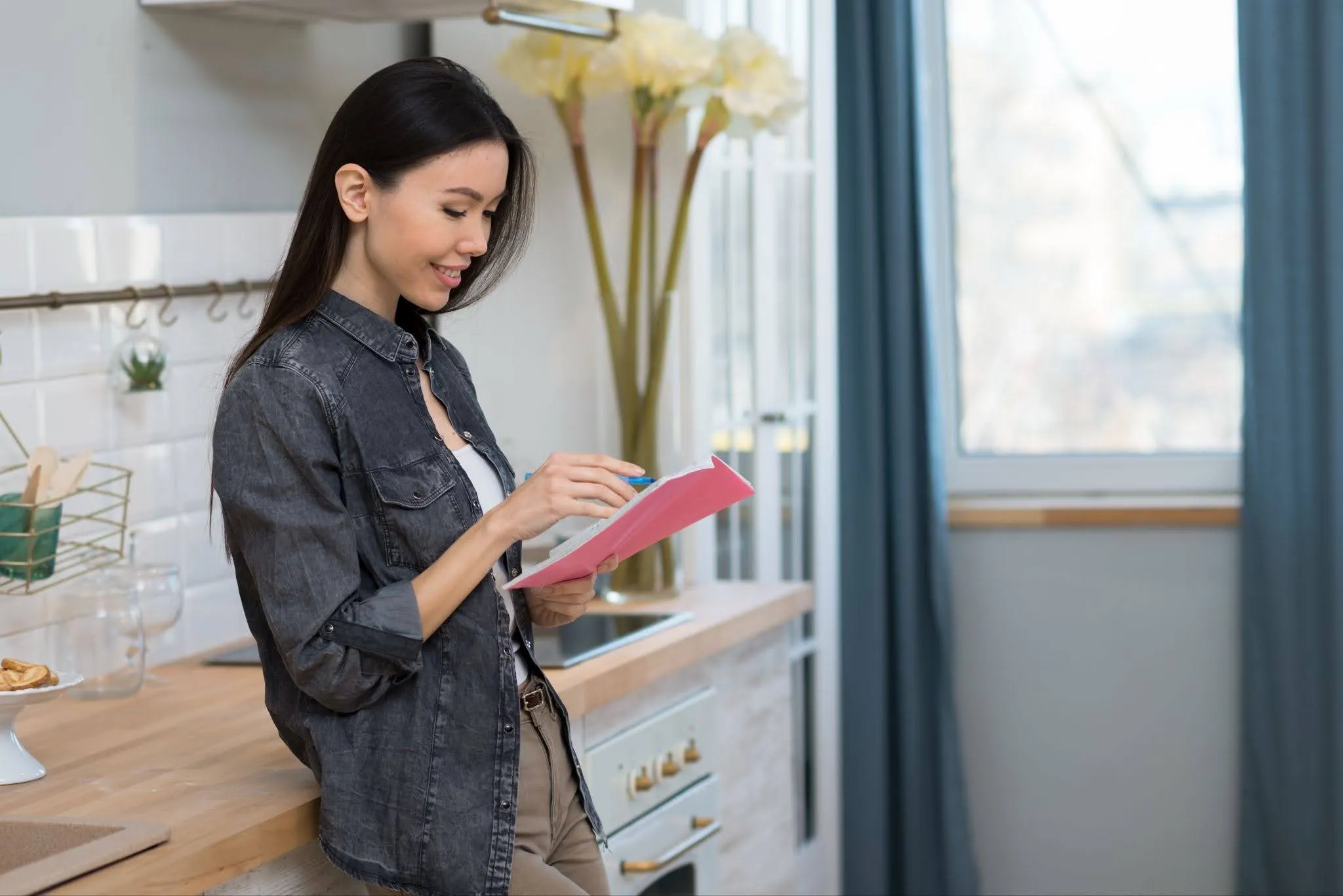 Who Is Eligible to Hire a Domestic Helper in Singapore?